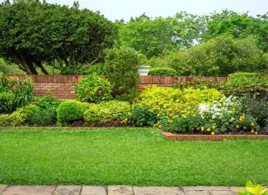 landscaping services Redland